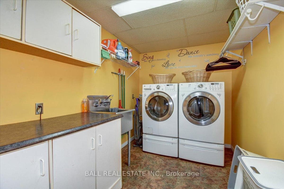 601 Airport Road photo 37