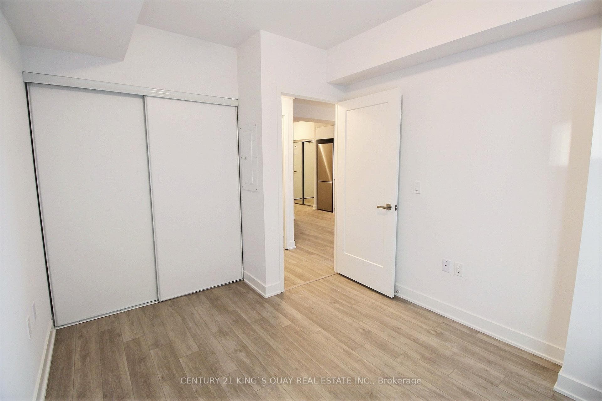 99 Broadway Avenue Unit 2206 photo 8