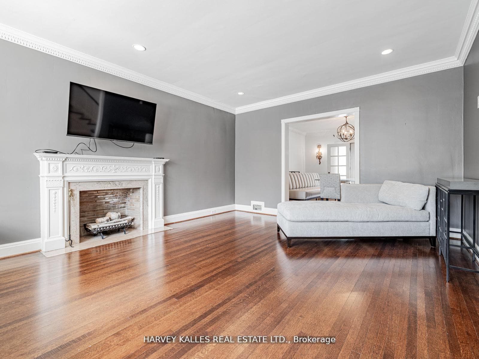 2 Silverwood Avenue photo 12