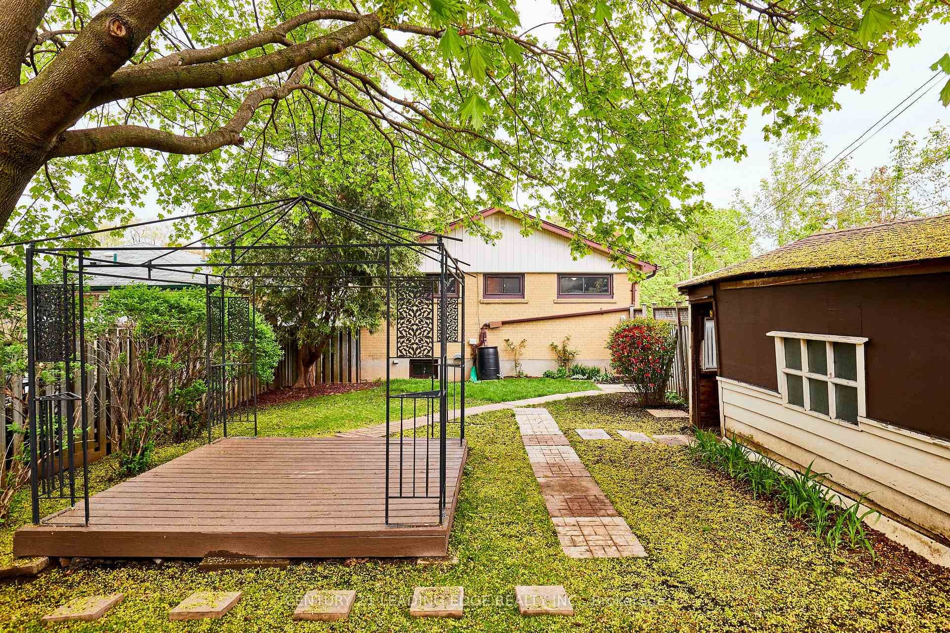 130 Porchester Drive photo 7