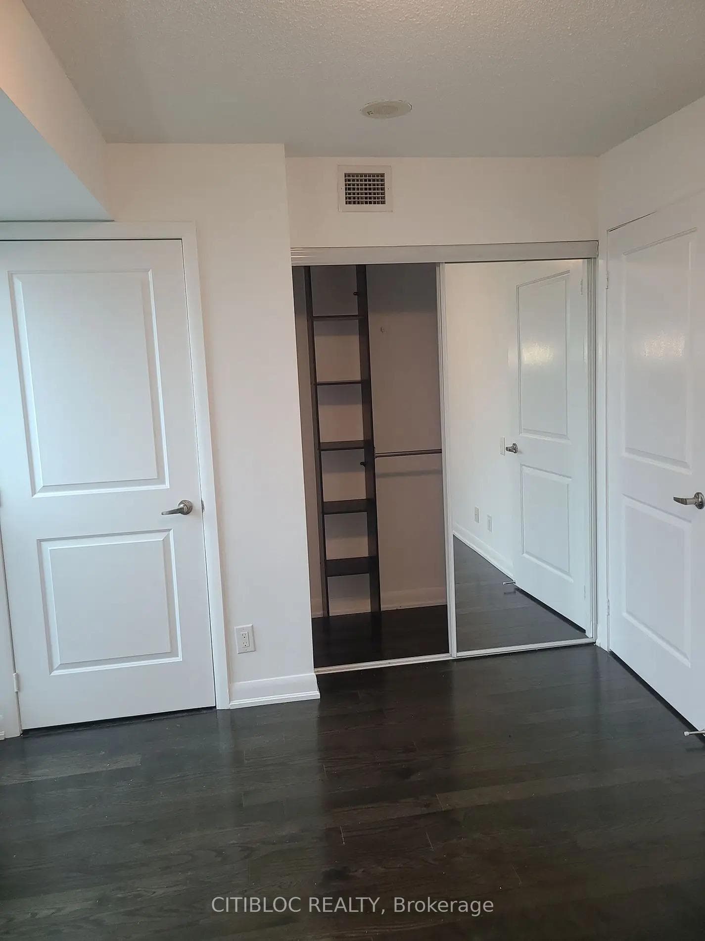 17 Anndale Drive Unit 1017 photo 12