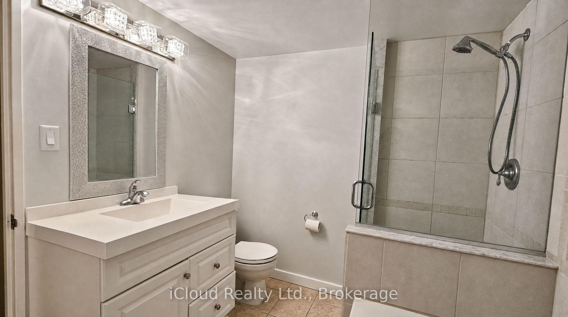 101 Subway Crescent Unit 302 photo 10