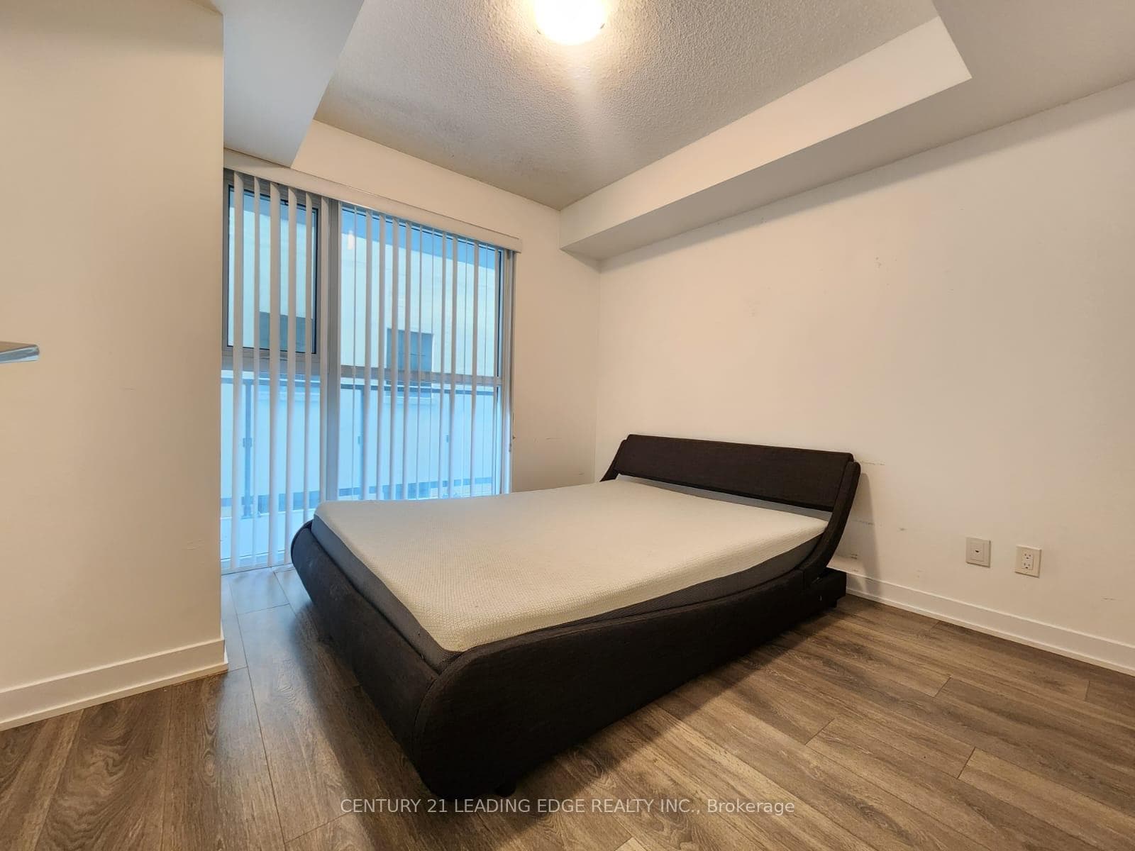87 Peter Street Unit 1011 photo 5
