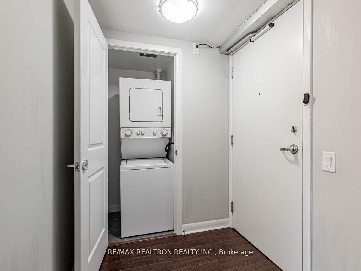 190 Borough Drive Unit 1101 photo 23