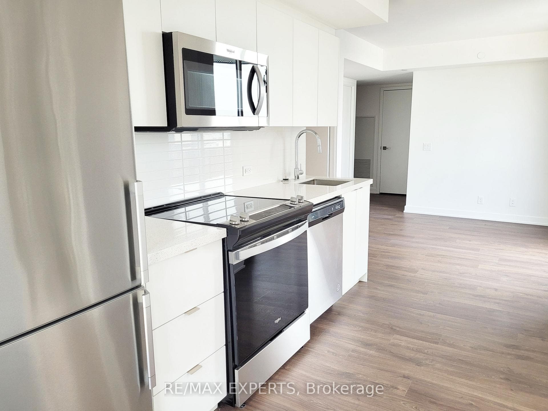 30 Tretti Way Unit 628 photo 4