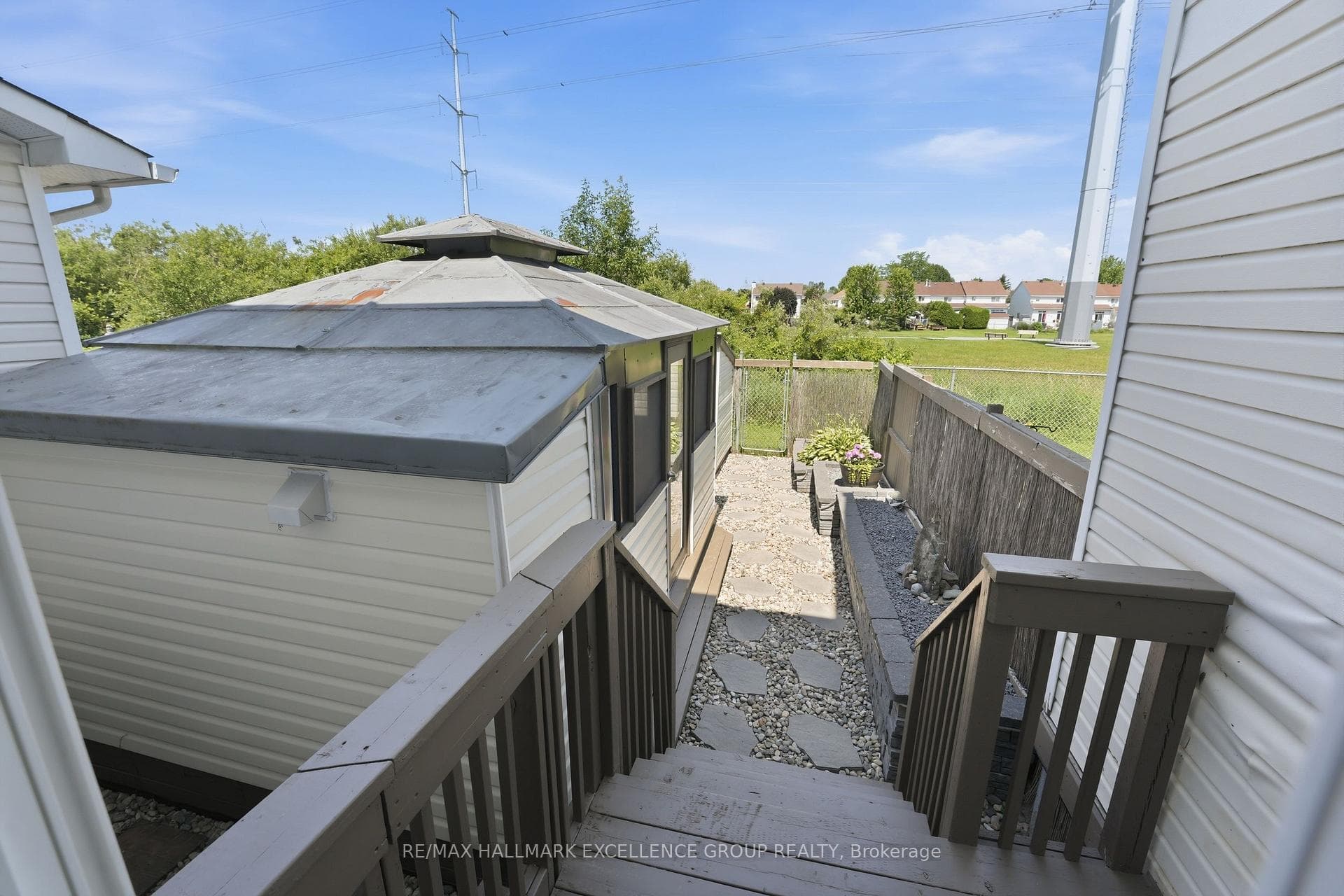 887 Nesting Way photo 40