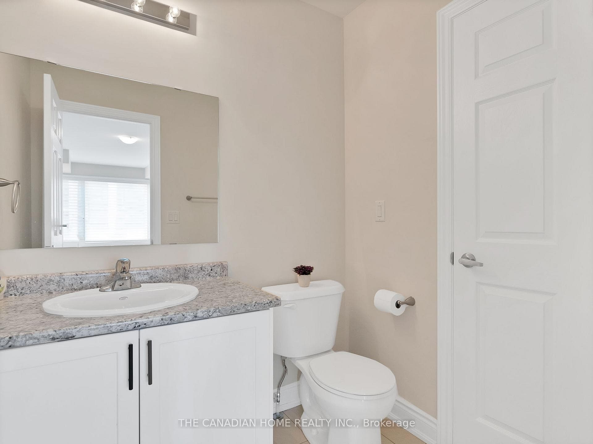 12 Marvin Avenue photo 7