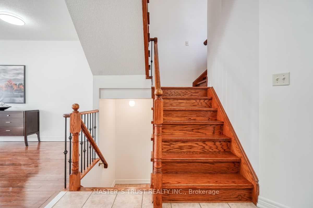 68 Forestwood Street photo 16