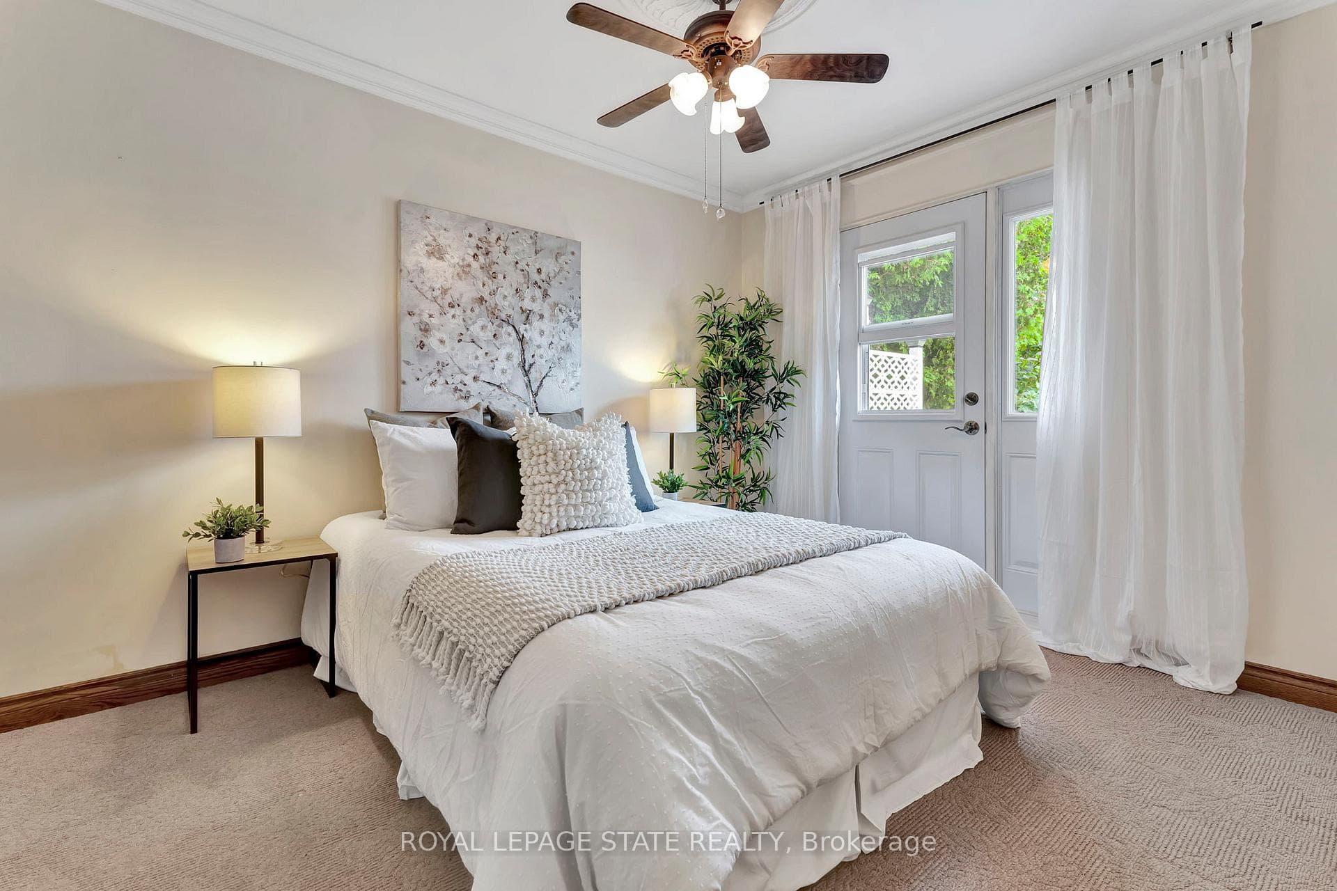 411 East 15th Street photo 14