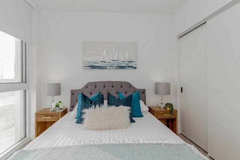36 Zorra Street Unit 114 photo 31