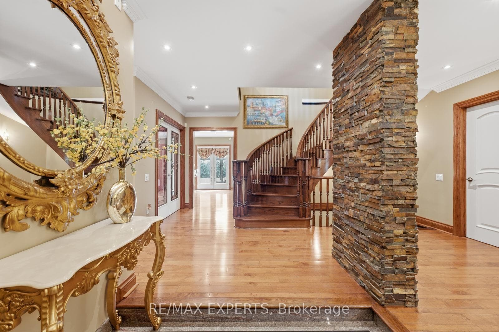 215 Velmar Drive photo 6