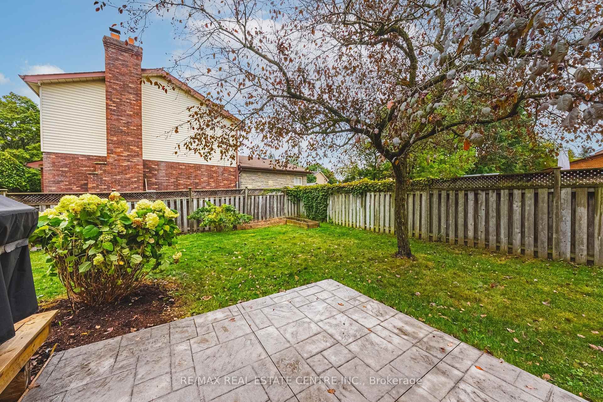 35 Cowan Boulevard photo 38