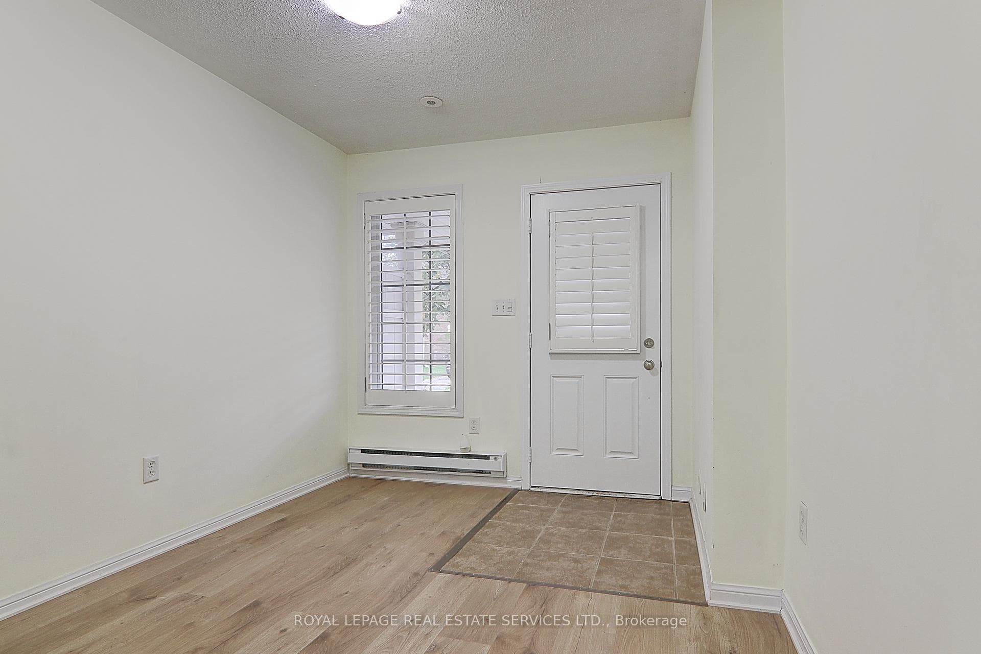 3047 Dewridge Avenue photo 2