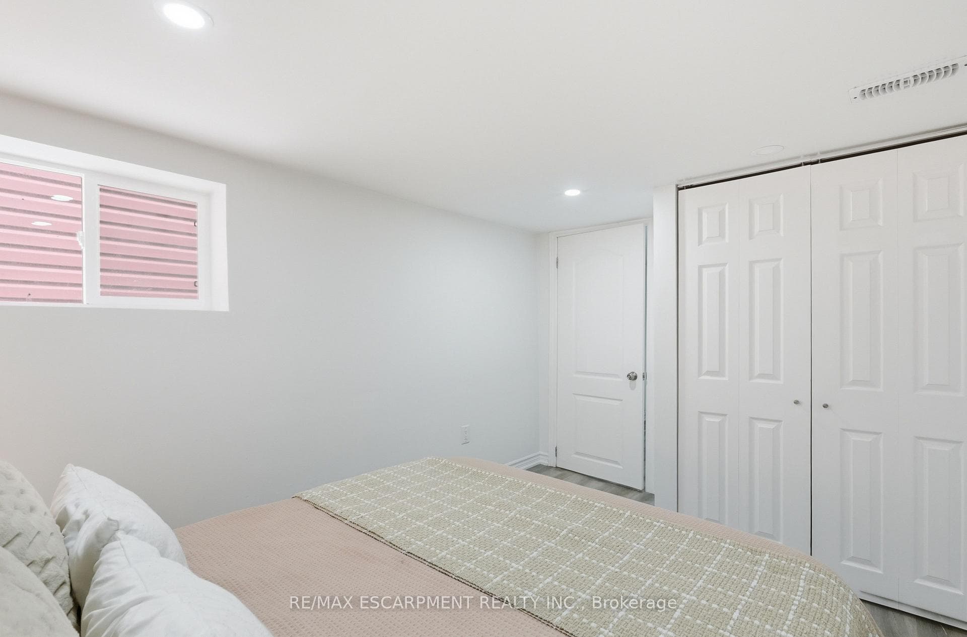 141 McAnulty Boulevard photo 25