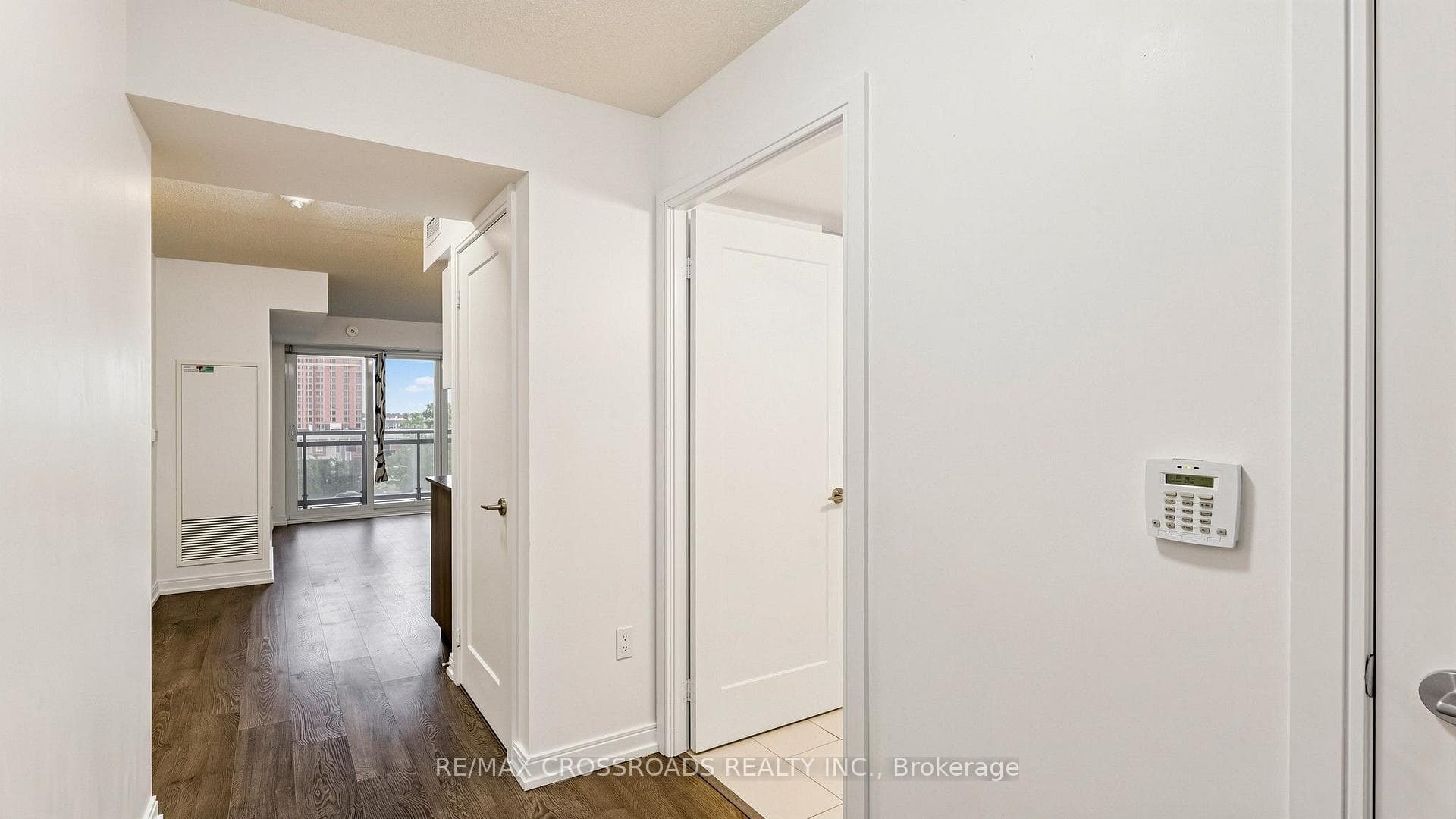275 Village Green Square Unit 525 photo 29