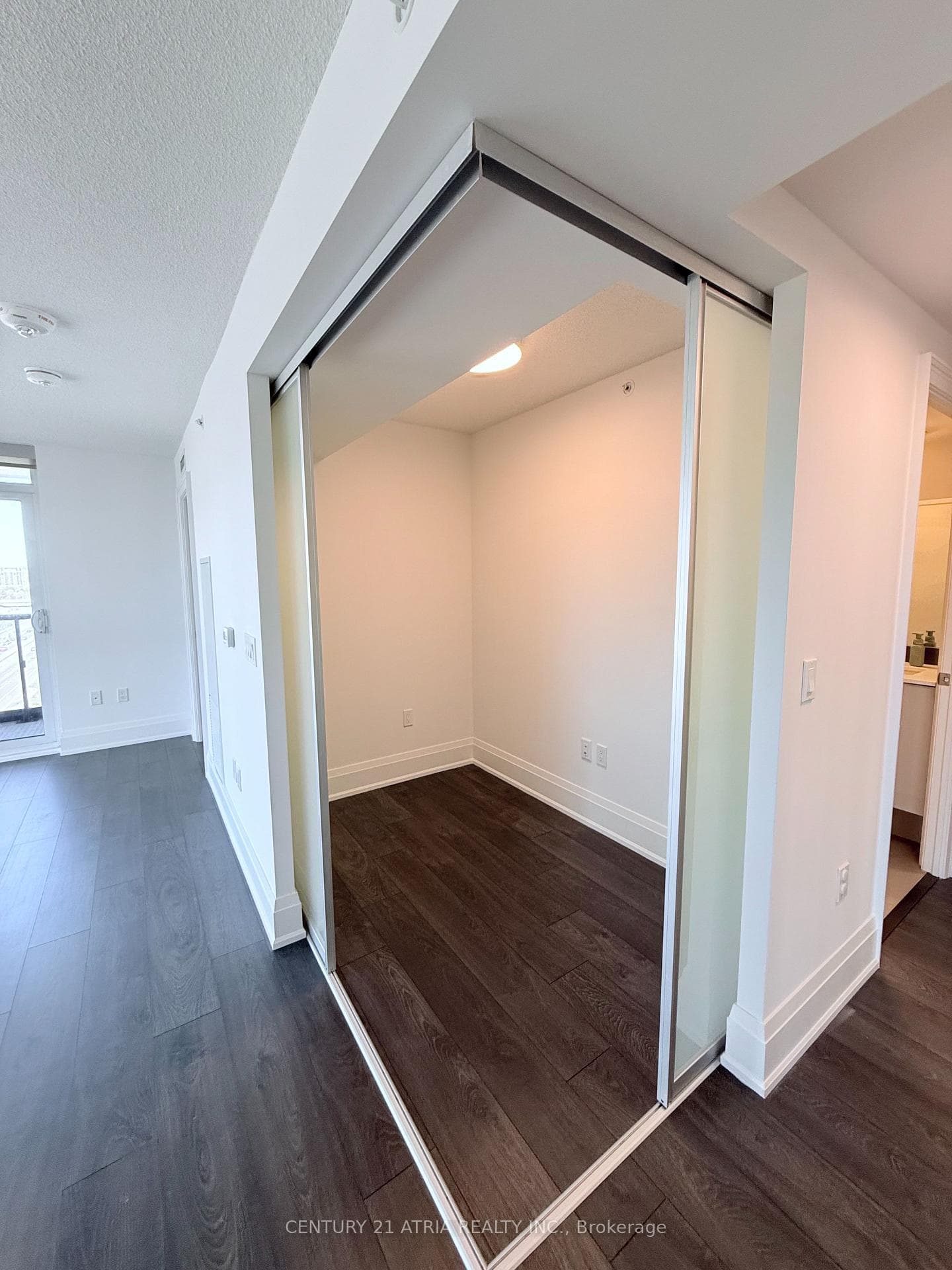 30 Gibbs Road Unit 1302 photo 15