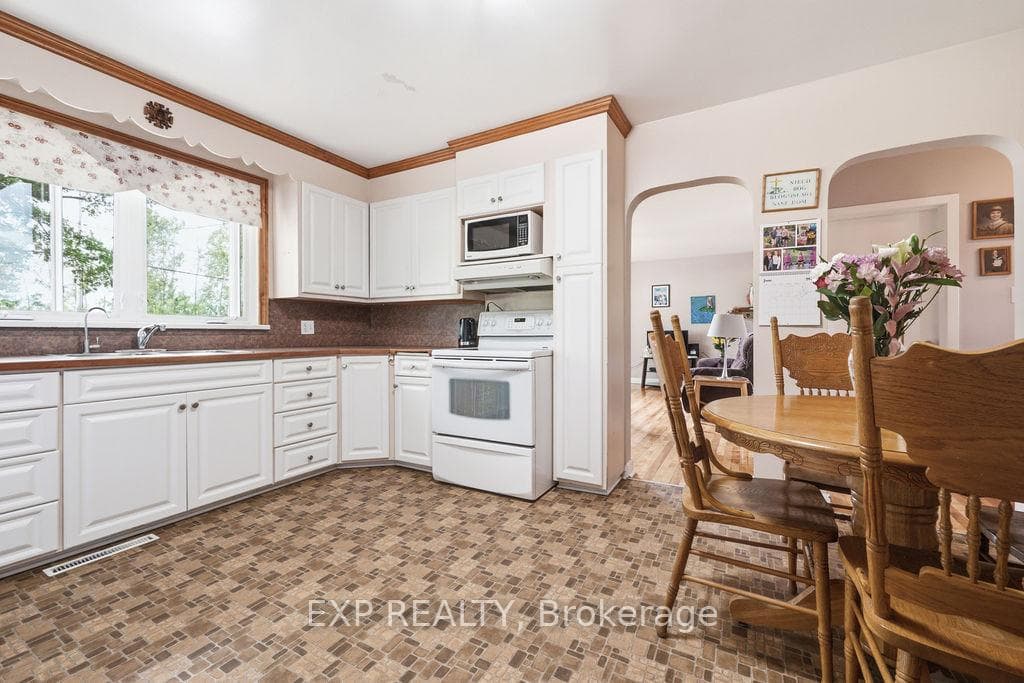 107 Cotieville Road photo 16