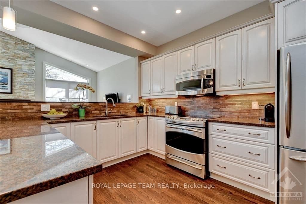 6165 RAVINE Way photo 10