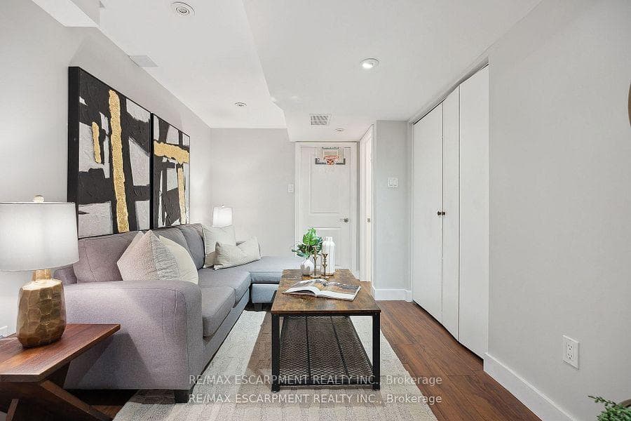 2440 Wooden Hill Circle photo 38