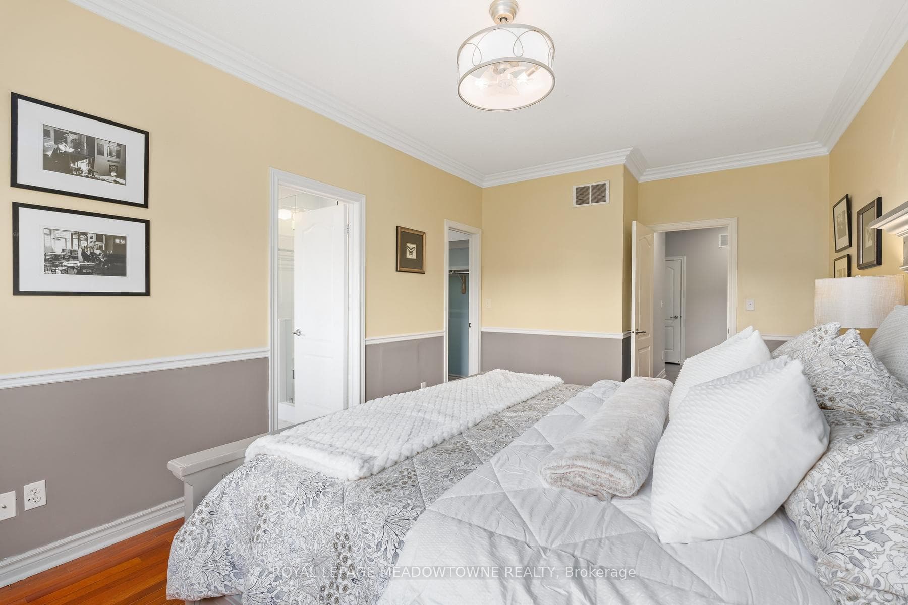 22 Berton Boulevard photo 14
