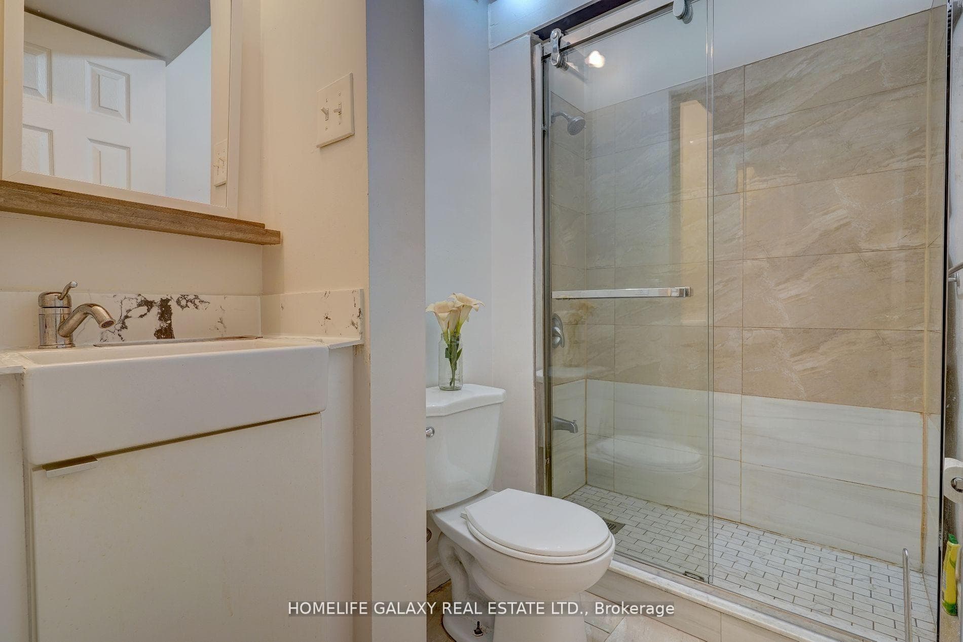 2798 Eglinton Avenue Unit 6 photo 7