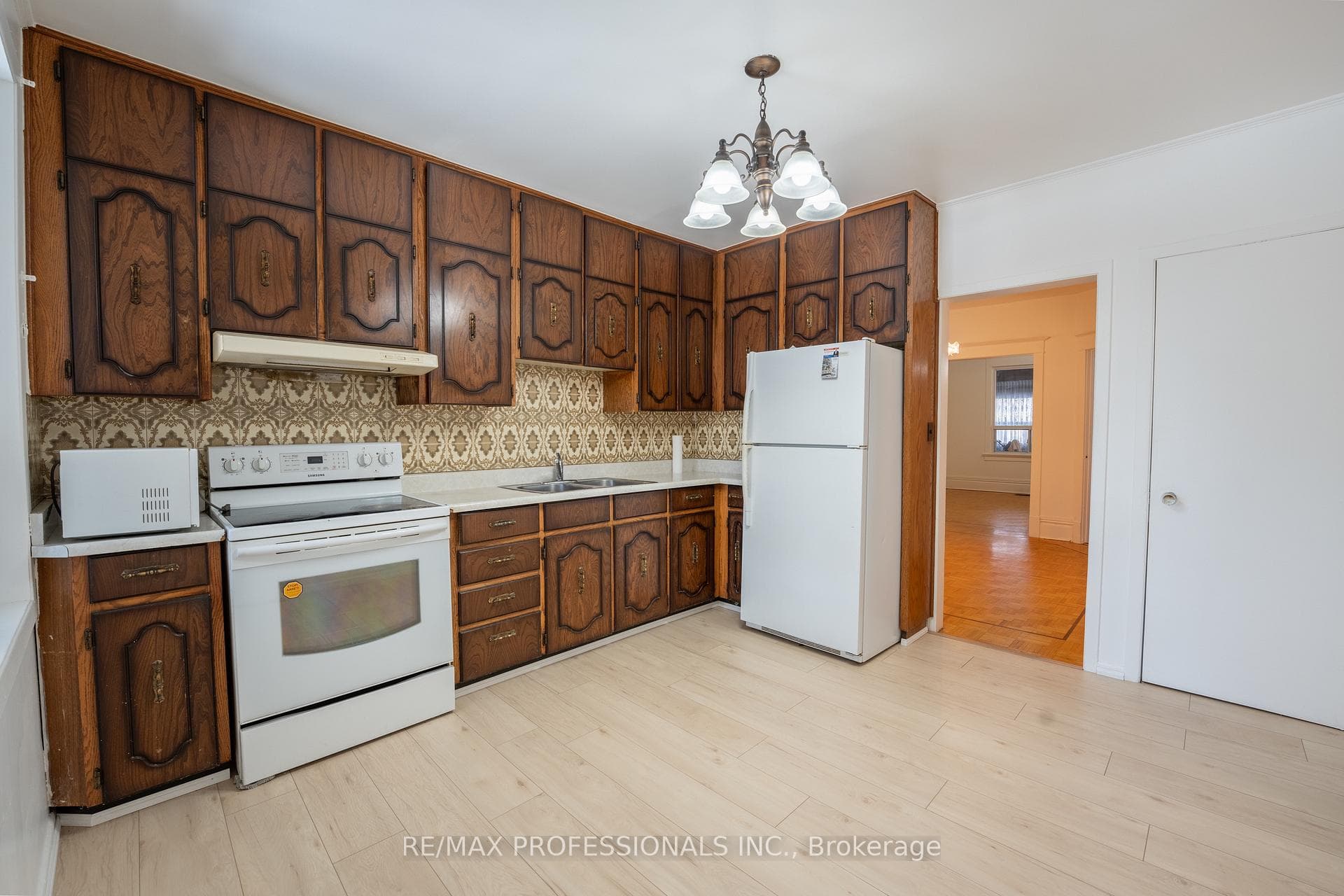 65 Macgregor Avenue photo 12