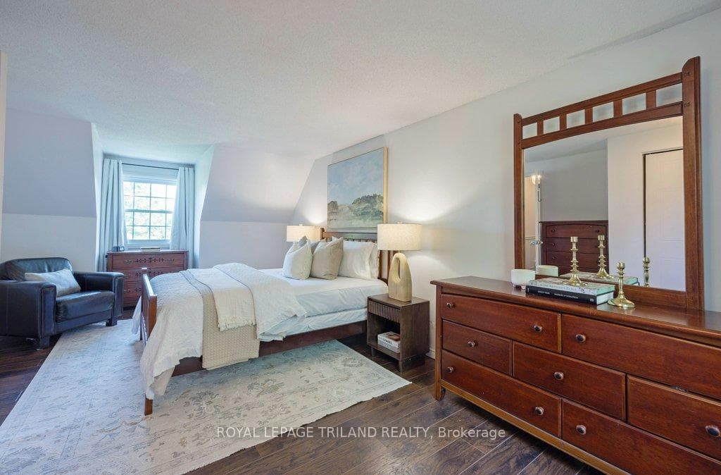 107 Golfdale Place photo 23