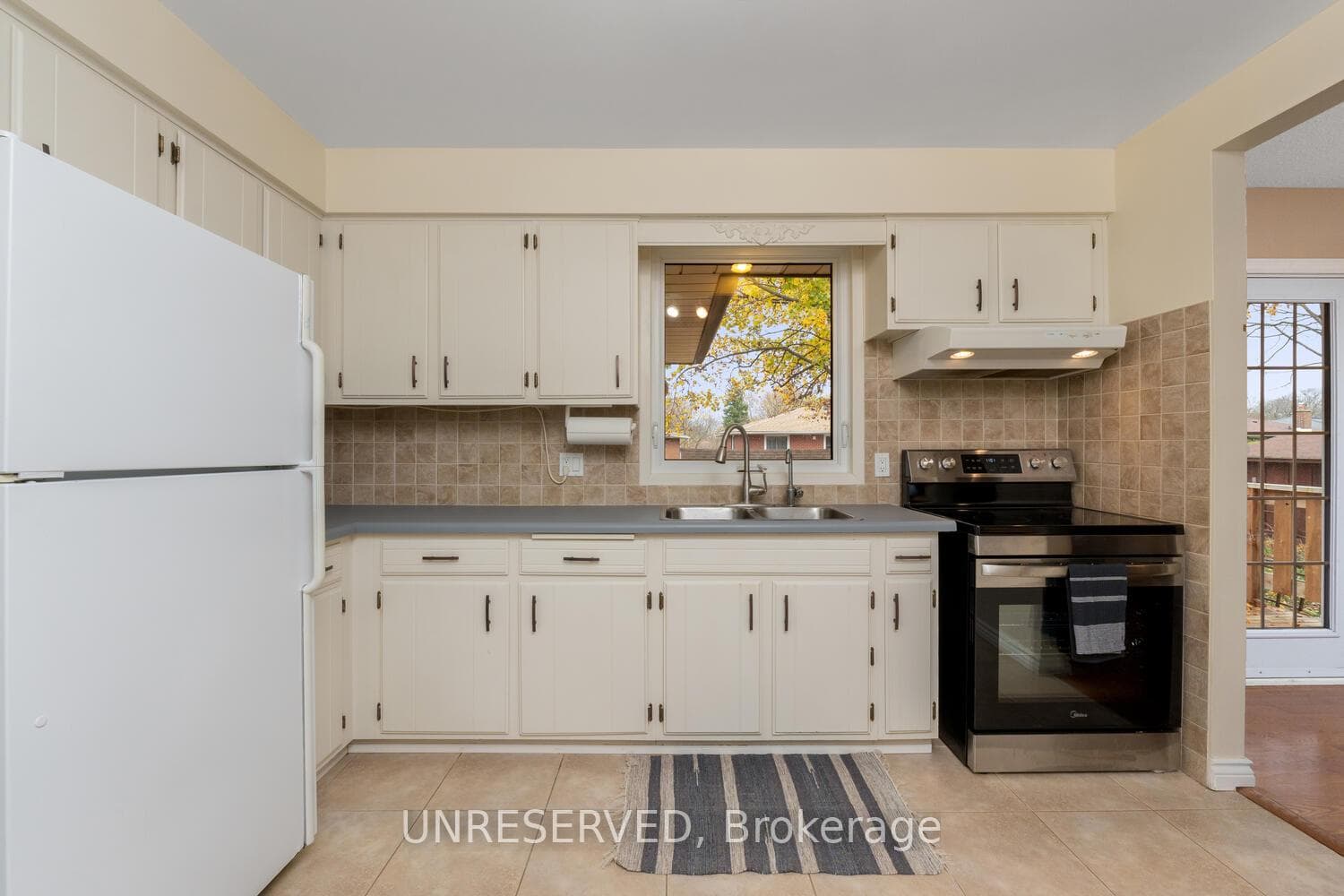 640 Pineridge Road photo 13
