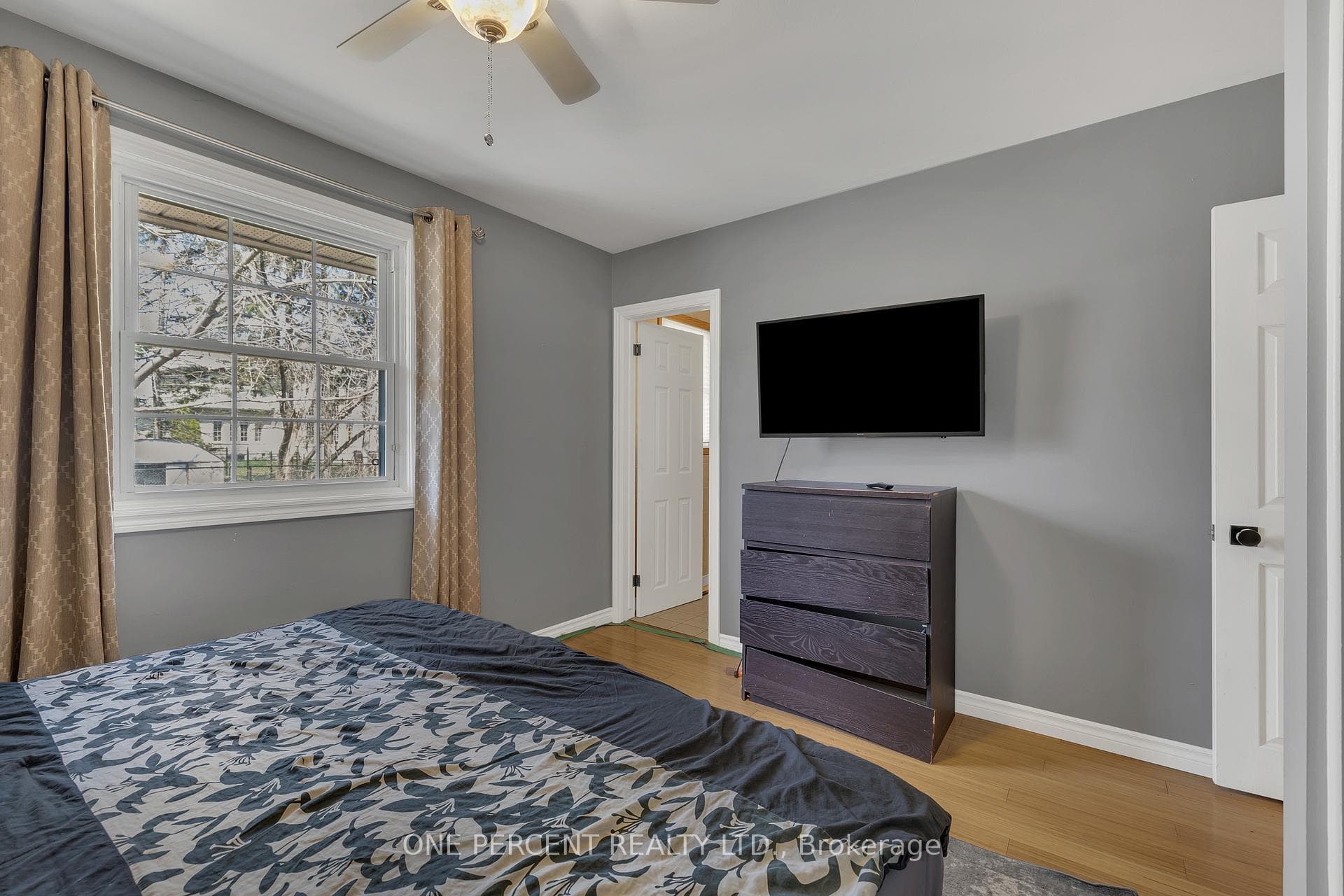 57 Cortleigh Drive photo 24
