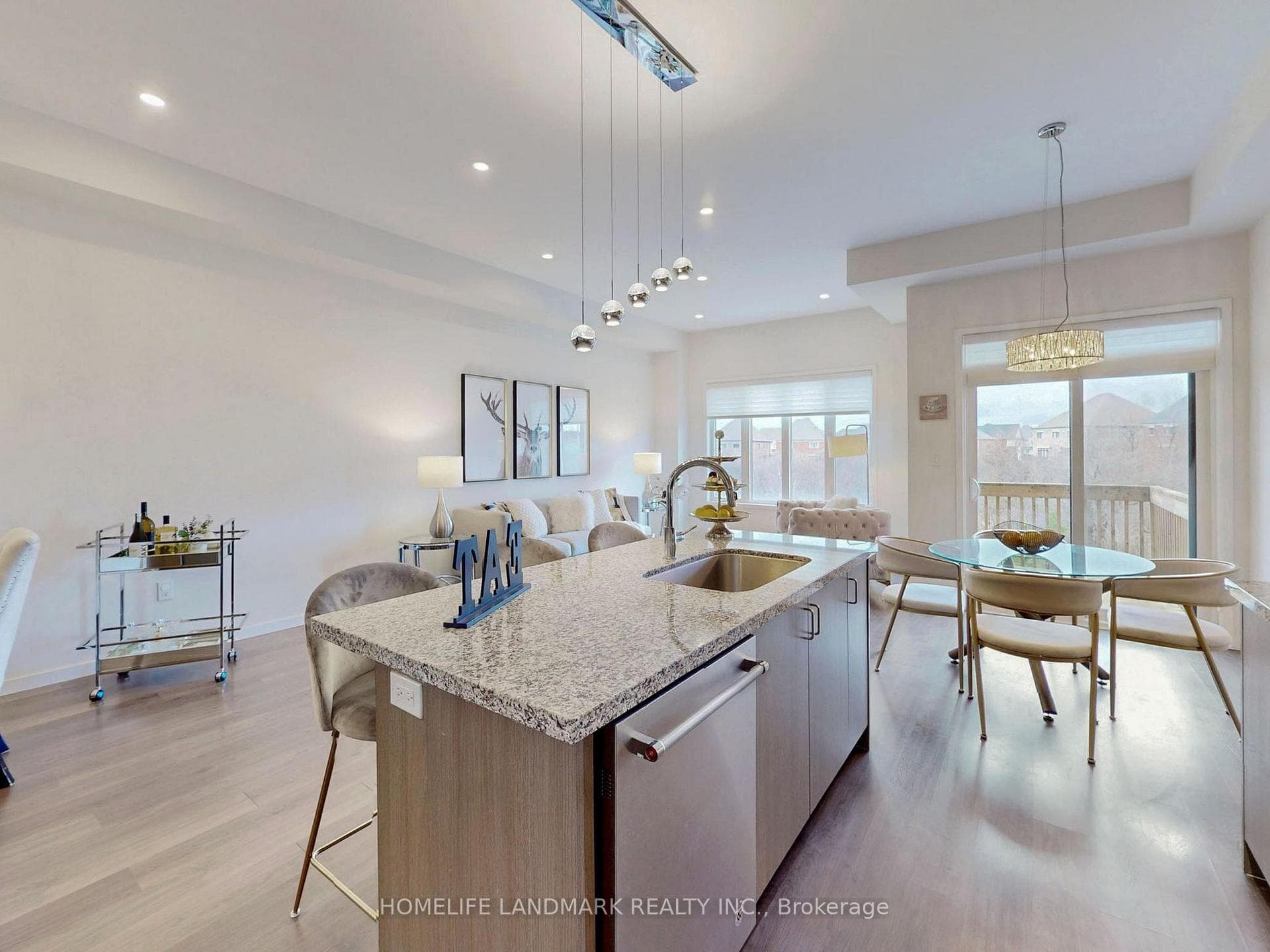 72 Elyse Court photo 5