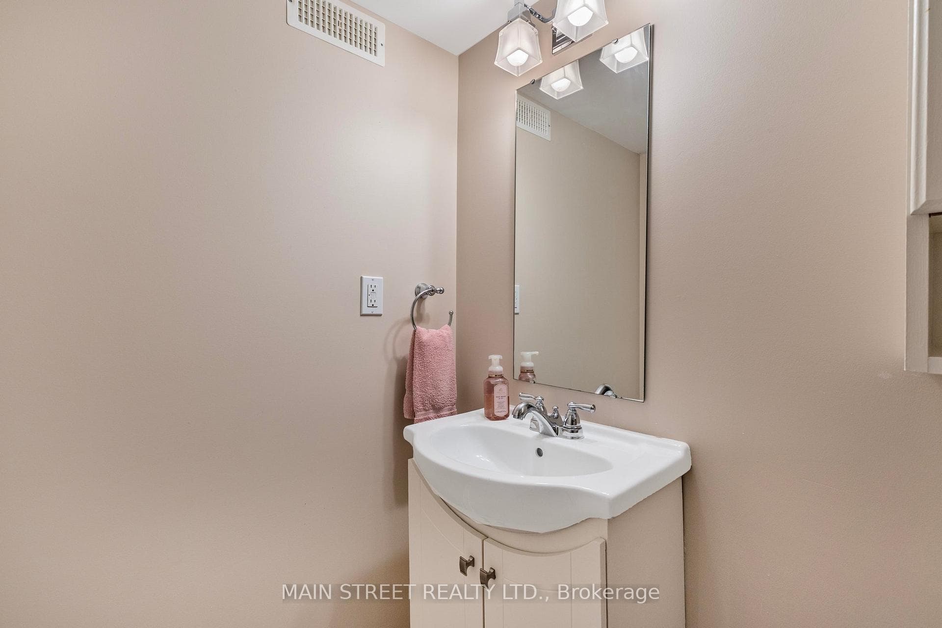 5 Foxtail Ridge photo 33