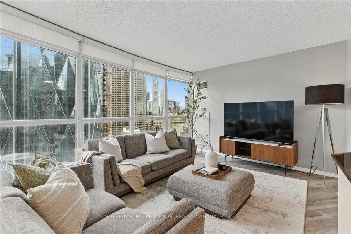 18 yonge Street Unit 2903 photo 9