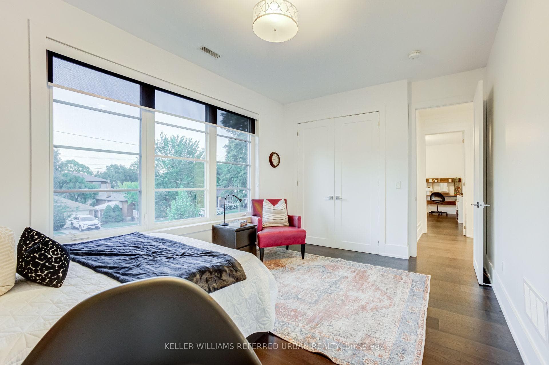 57 Ambleside Avenue photo 33