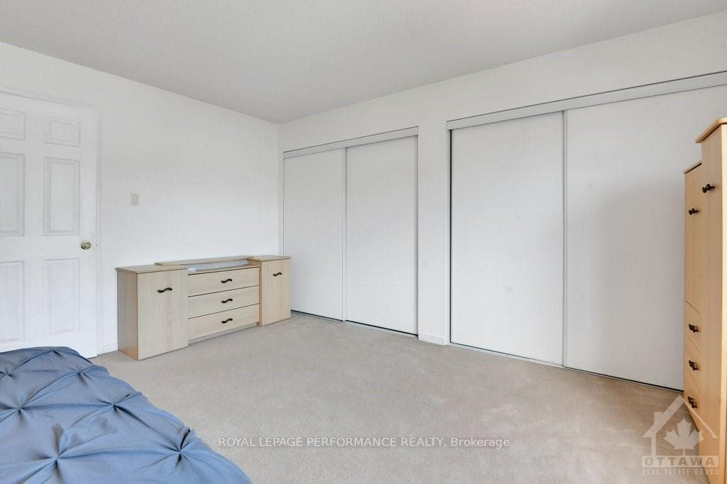117 DUNTROON Circle photo 15