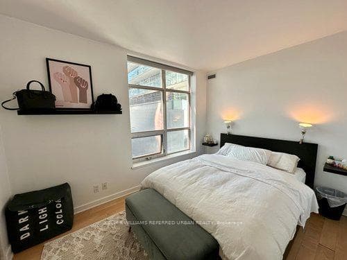 350 Wellington Street Unit 314 photo 11