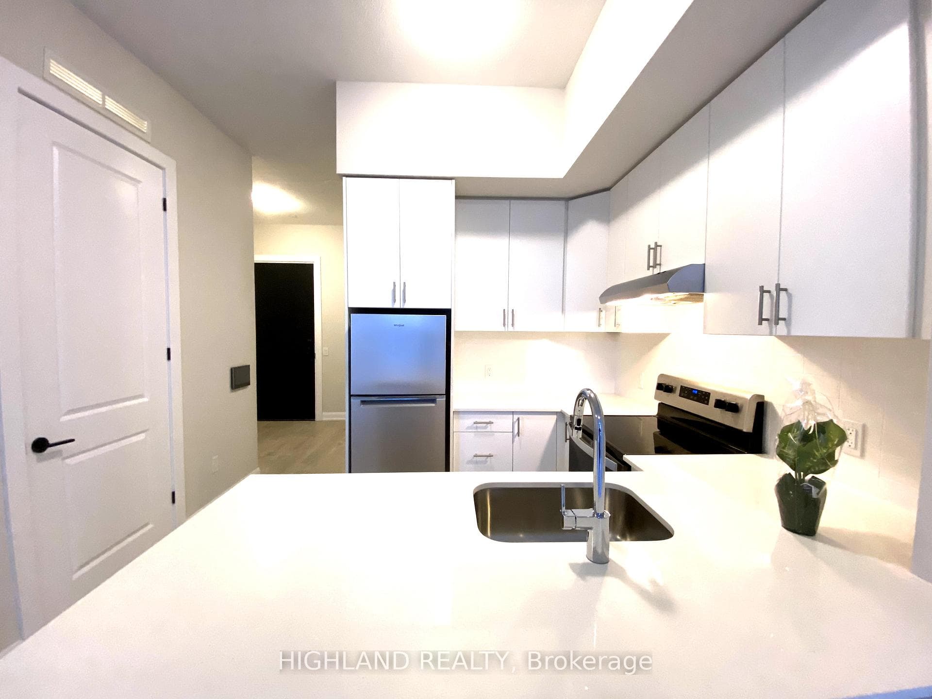 3220 William Coltson Avenue Unit 106 photo 23