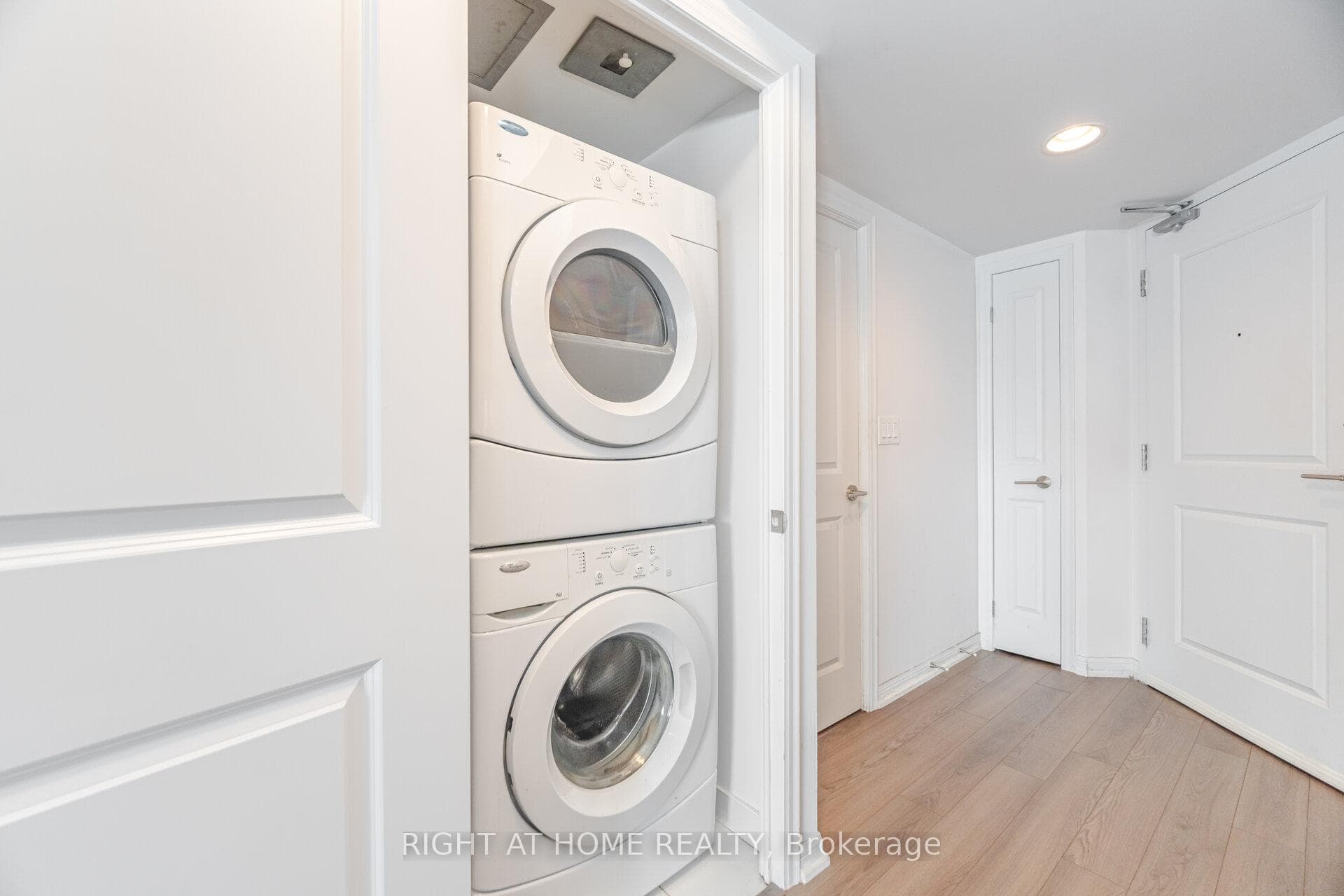125 Western Battery Road Unit 1112 photo 34