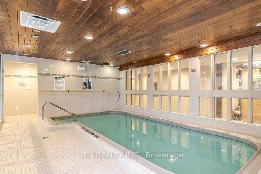 1001 Cedarglen Gate Unit 522 photo 37