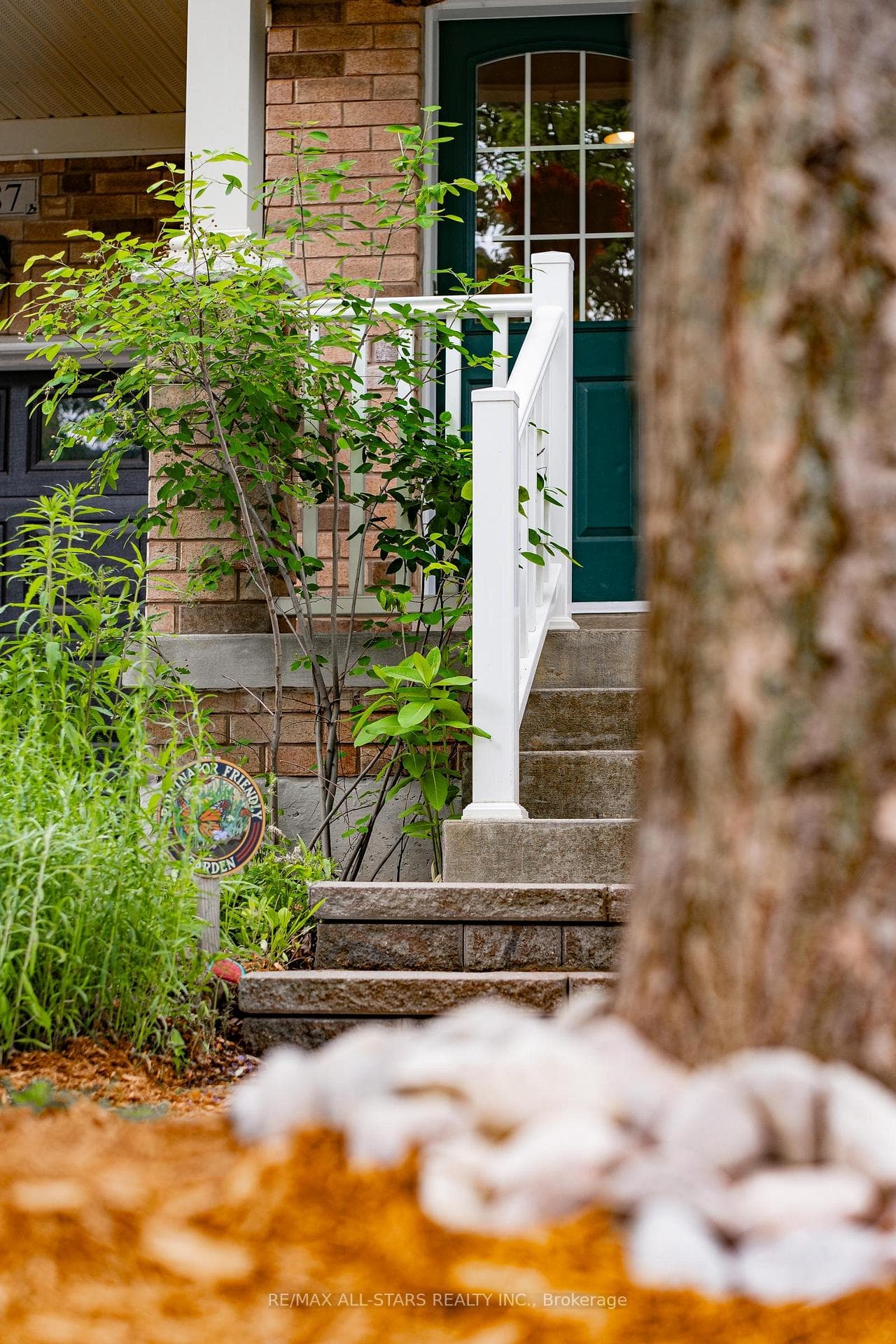187 James Ratcliff Avenue photo 4
