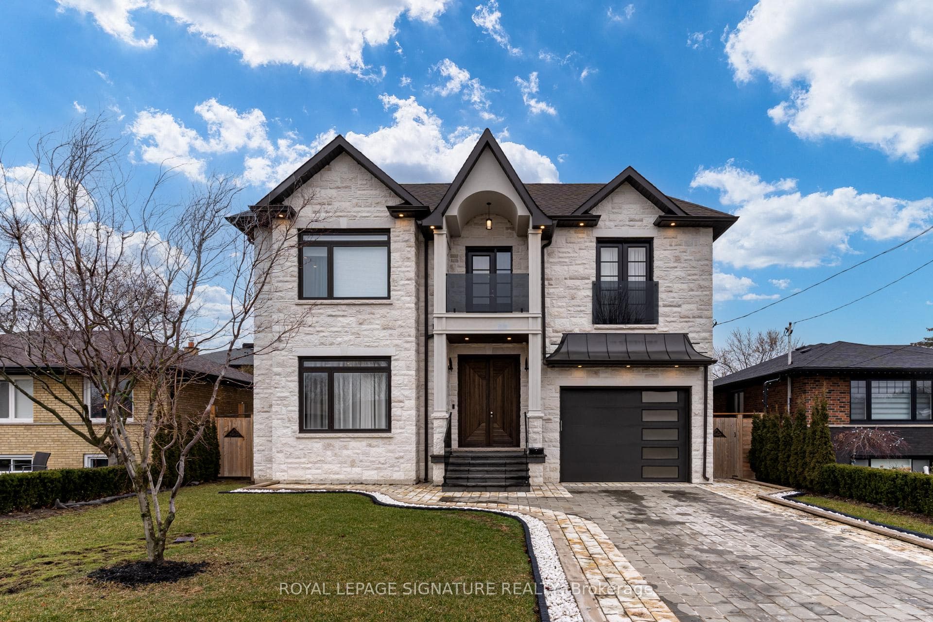 29 Halkin Crescent photo 1