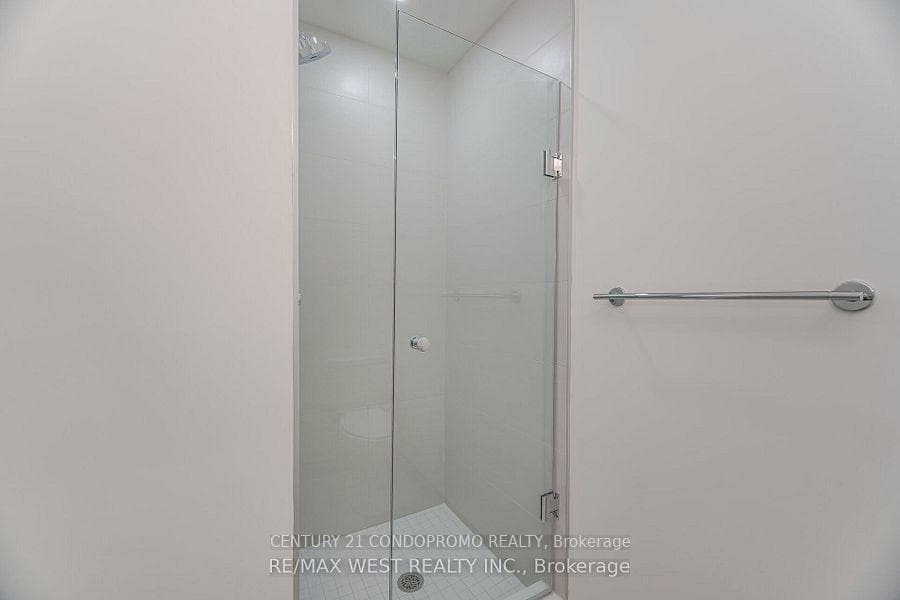 89 Church Street Unit 3201 photo 4
