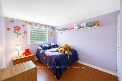 60 Gondola Crescent photo 27