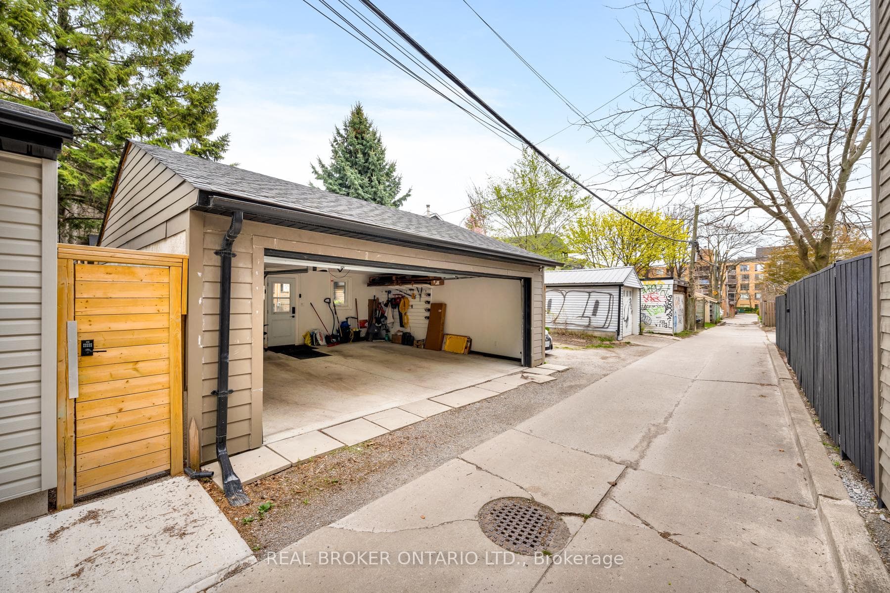 40 Brooklyn Avenue photo 43
