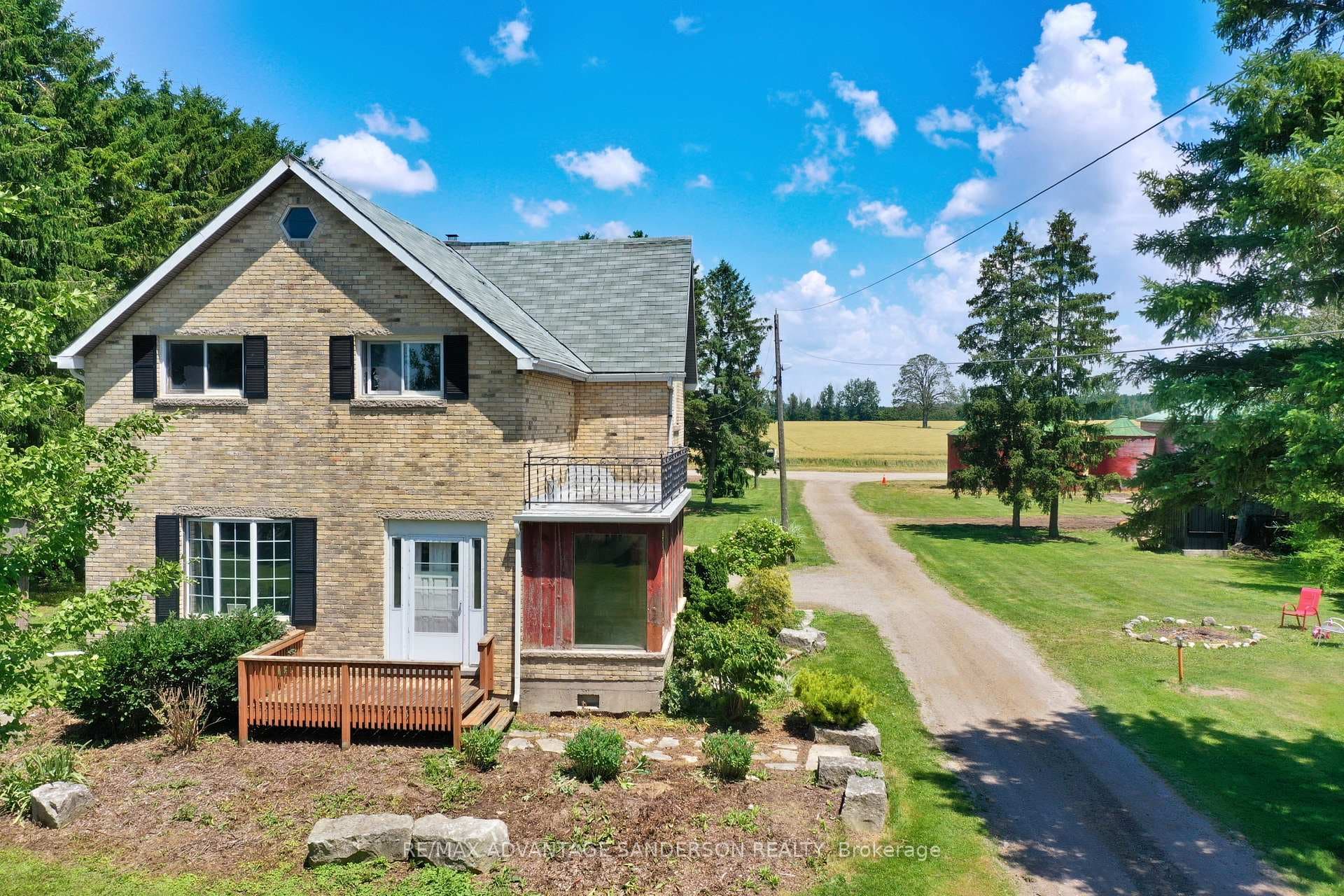 22342 Clarke Road photo 6
