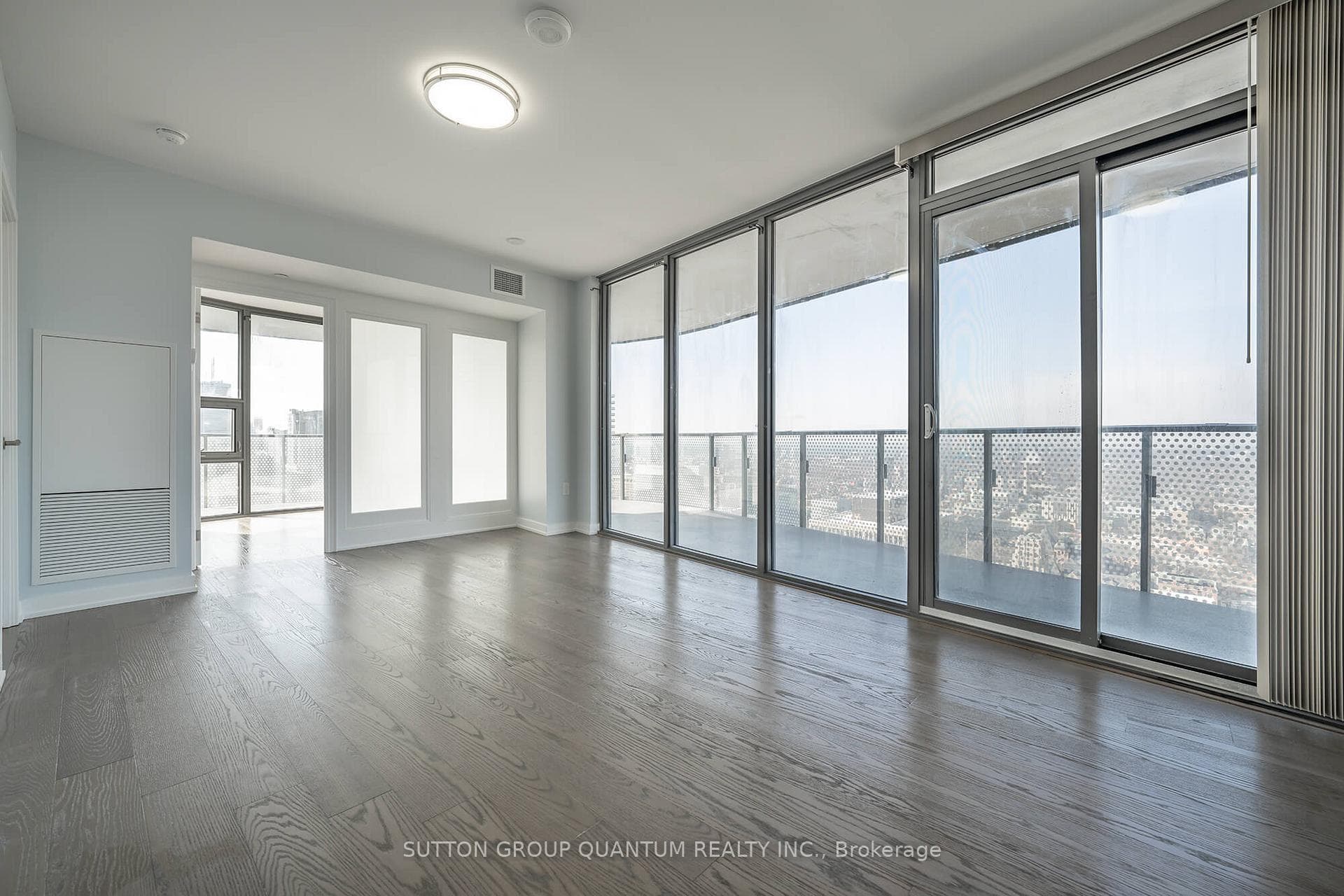 11 Wellesley Street Unit 4105 photo 6