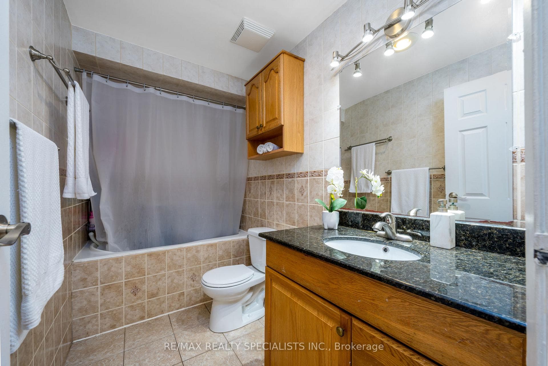 1051 Cedarglen Gate Unit 11 photo 31
