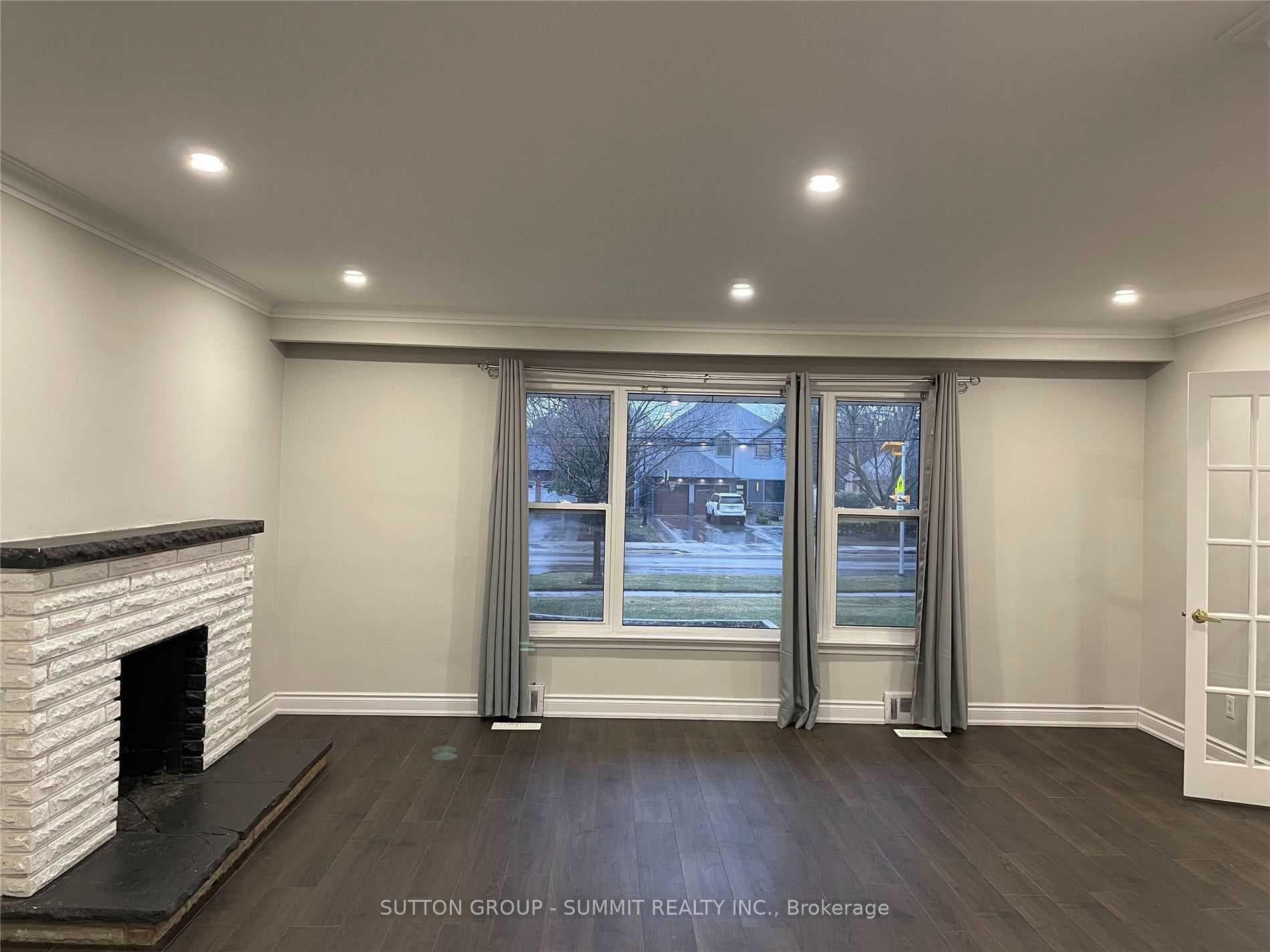 1093 Rebecca Street photo 6