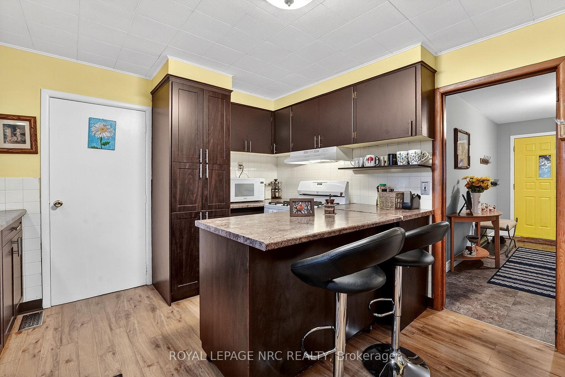 700 Lakeside Road photo 12