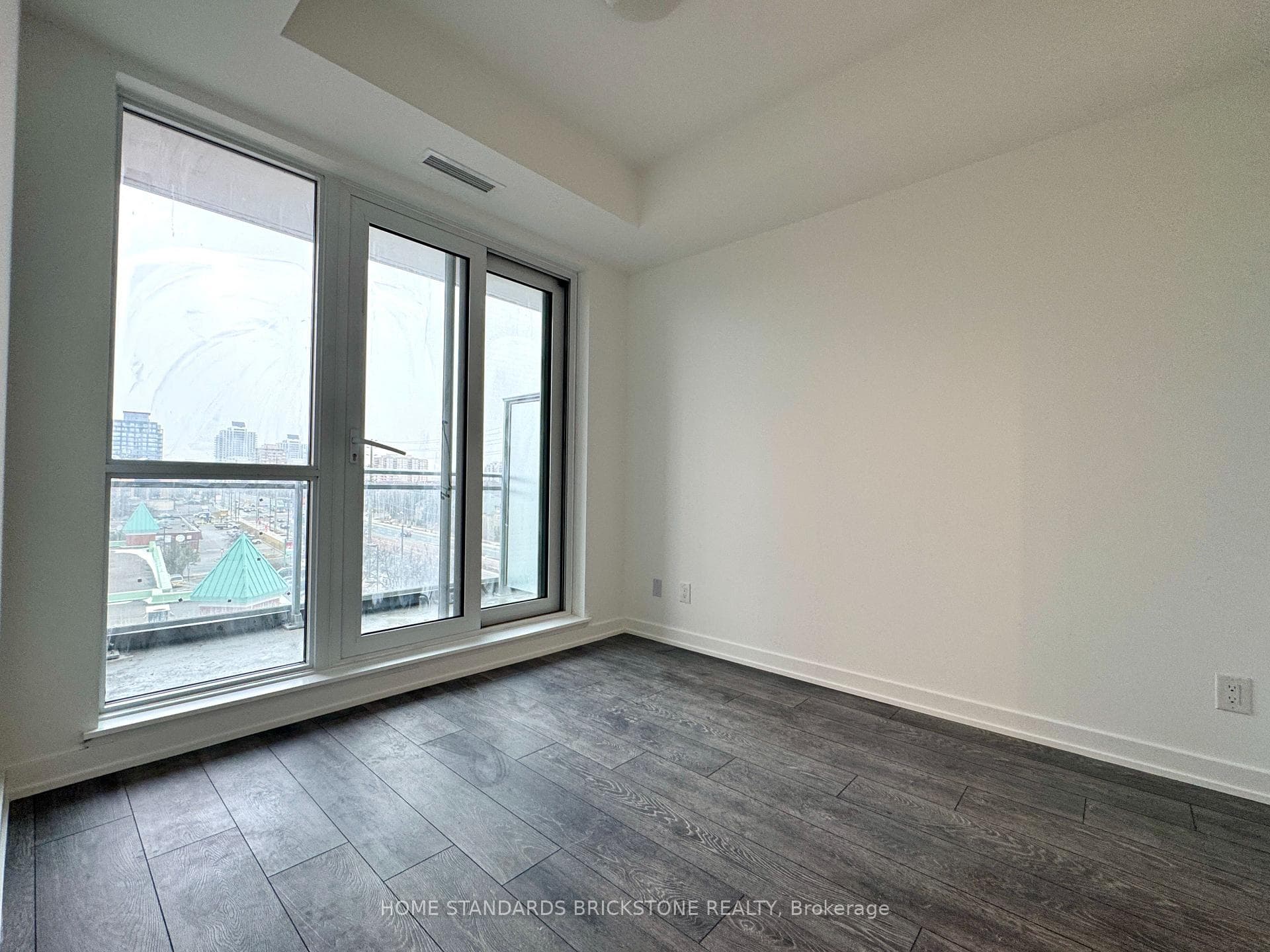 8888 Yonge Street Unit 522 photo 13