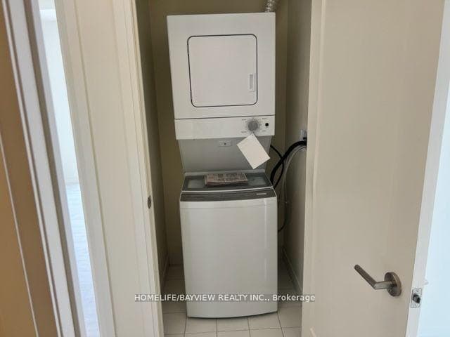 509 Dundas Street Unit 507 photo 13